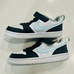 Boys Nike Court Borough Low 2 Kids tennis shoes sneakers 1.5 youth